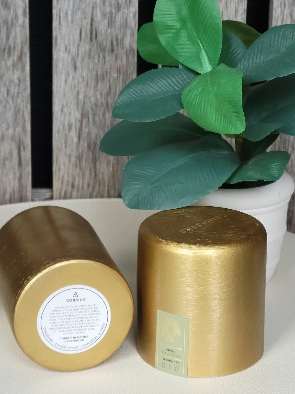 Candlefish Fragrance No. 040  single wick candle Metal Brushed Gold Vessel & Lid